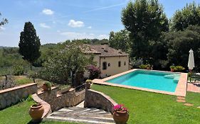 Masia Can Viver - Olive Oil Tourism B&B