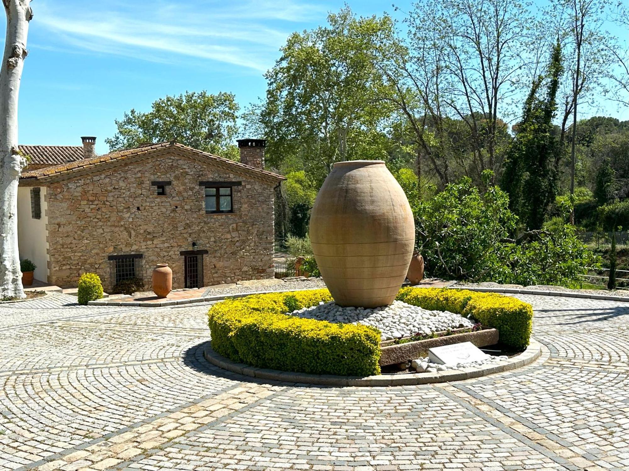 Masia Can Viver - Olive Oil Tourism B&B Bigues I Riells Buitenkant foto